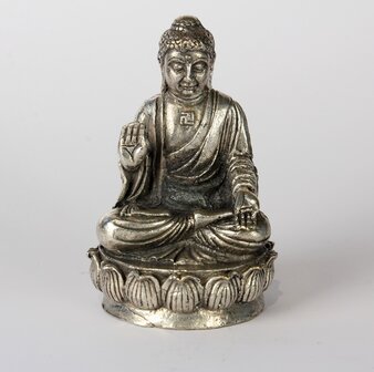 Japanese Buddha on lotus throne 5 cm