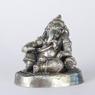 Ganesh reclining 4.2 cm