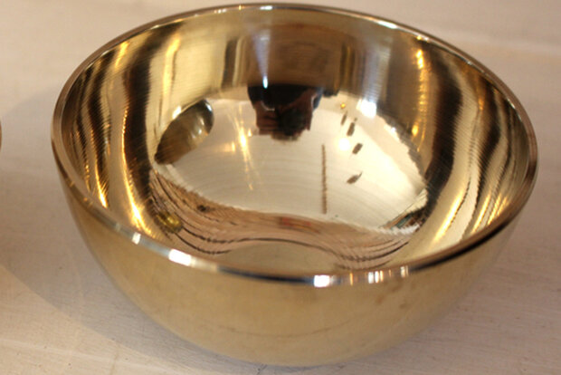 Zen Singing Bowl round bottom (diameter ±7.5 cm)