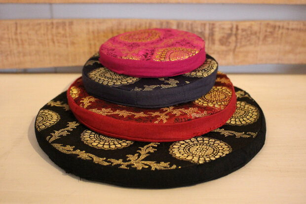 Singing bowl cushion brocade -flat 12.5 cm - 5 inch